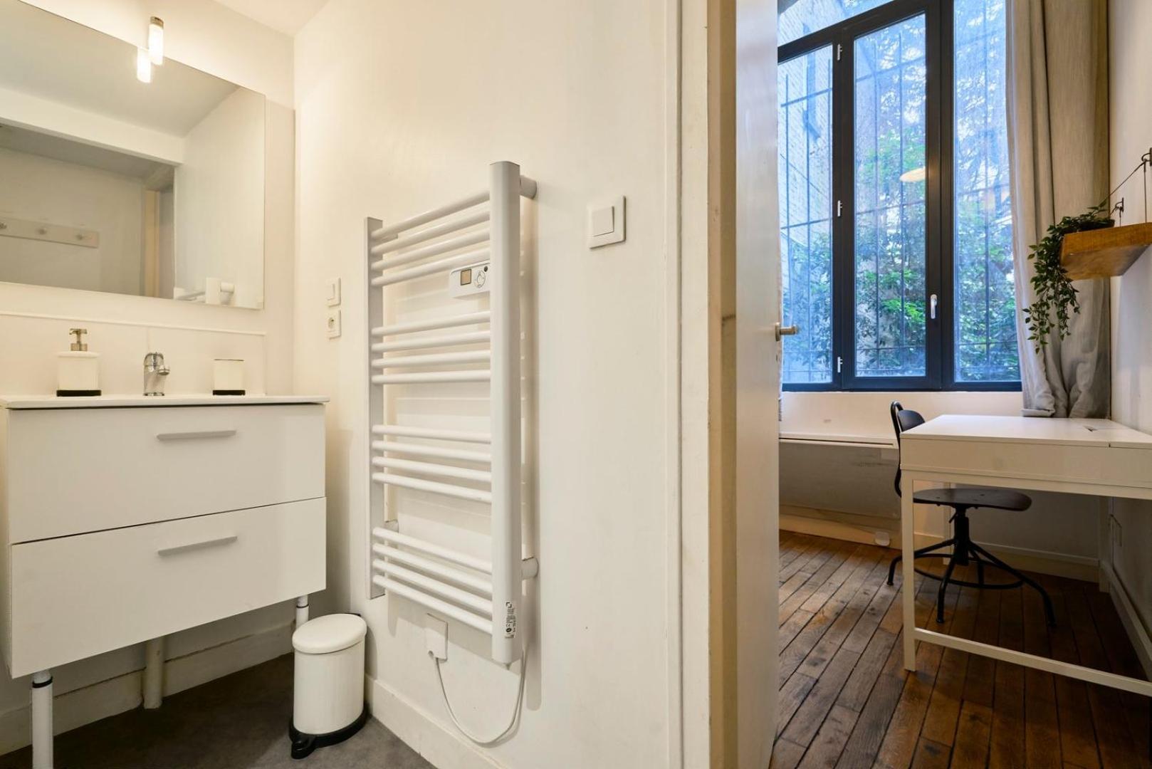 Bright 3-Bedroom 2-Bathroom Flat. Lille Exteriör bild