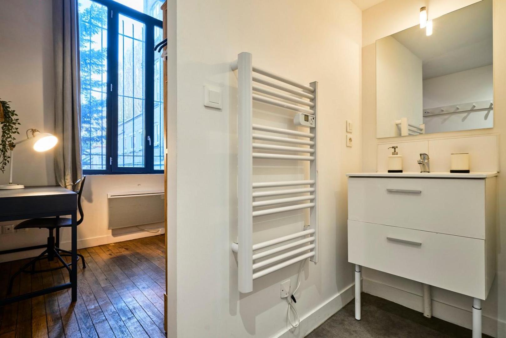 Bright 3-Bedroom 2-Bathroom Flat. Lille Exteriör bild